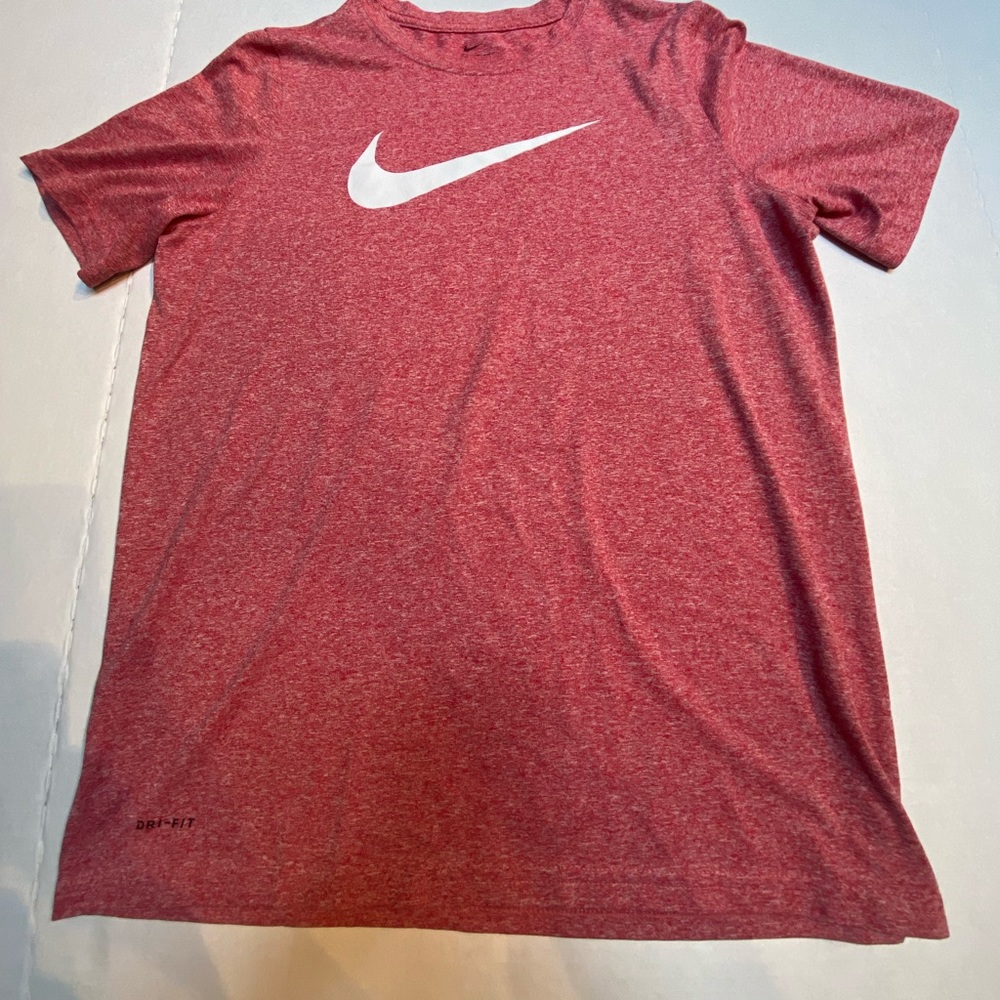 The Nike Tee - Picture 1 of 2